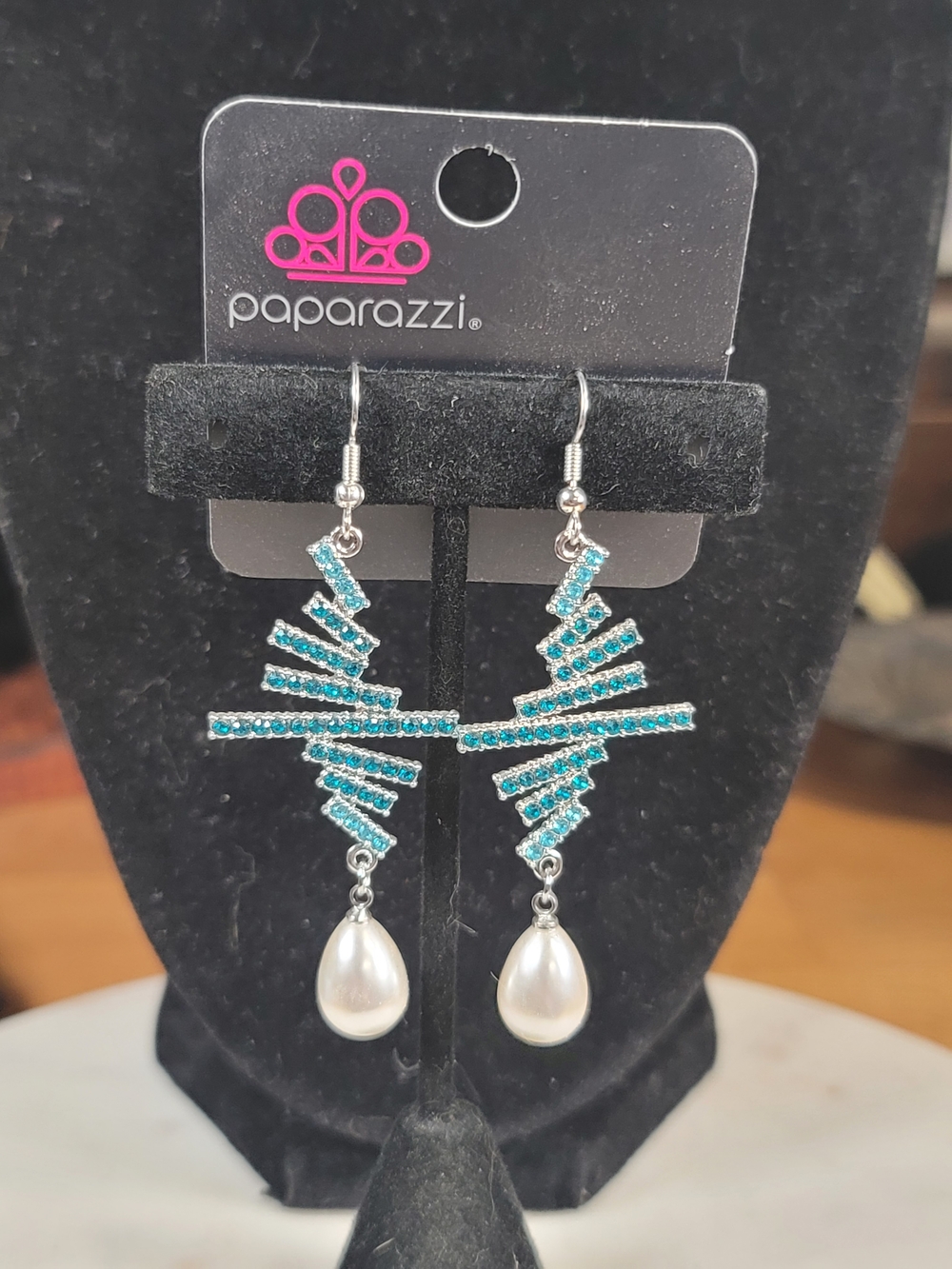 Paparazzi Aqua Geometric Crystal Drop Earrings with Pearl Teardrop